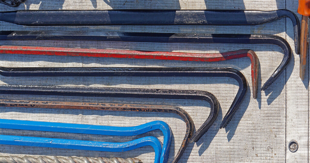 กุญแจดัดเหล็ก